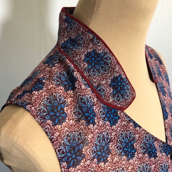 Cabi Shirt Womens Small Blue Red Sleeveless Sheer Blouse Mandarin Collar Fan - Picture 8 of 11